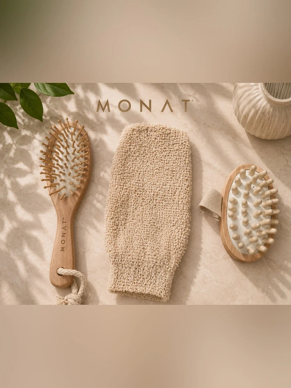 MONAT Beige Exfoliating Bath Mitt